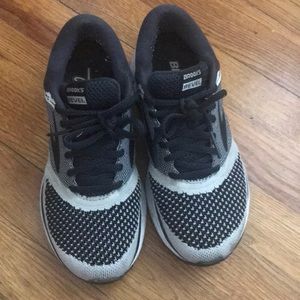 Brook running shoes